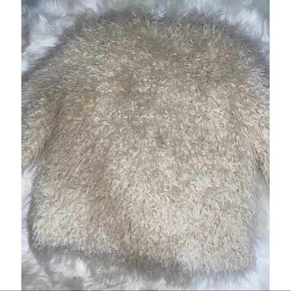 White Faux fur coat - Picture 3 of 4